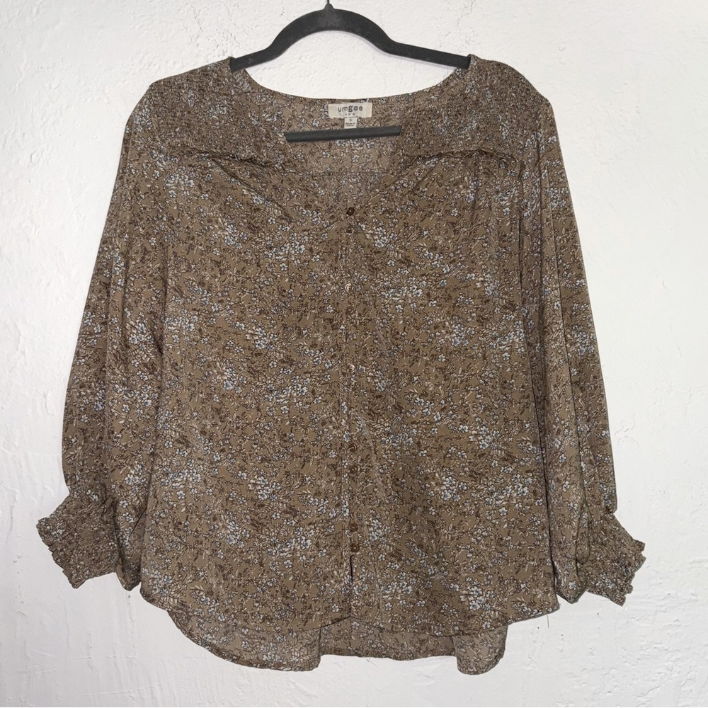 Umgee Blouse Top Green Floral Flowy Smocked Gathered Neck Cuff Mock Size Small - Picture 2 of 6